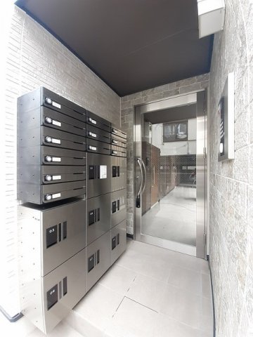 エントランス　建物の内部です