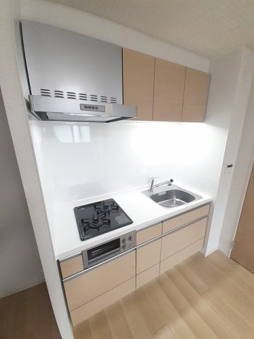 キッチン　コンパクトなキッチンで掃除もラクラク