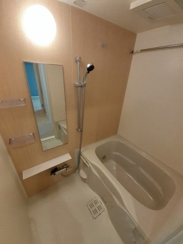 バス・シャワールーム　お風呂です