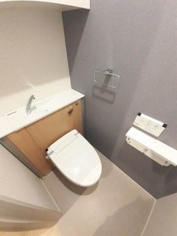 トイレ　清潔感のあるトイレです