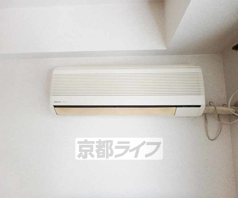 その他設備　真夏と真冬のお部屋を快適にしてくれます