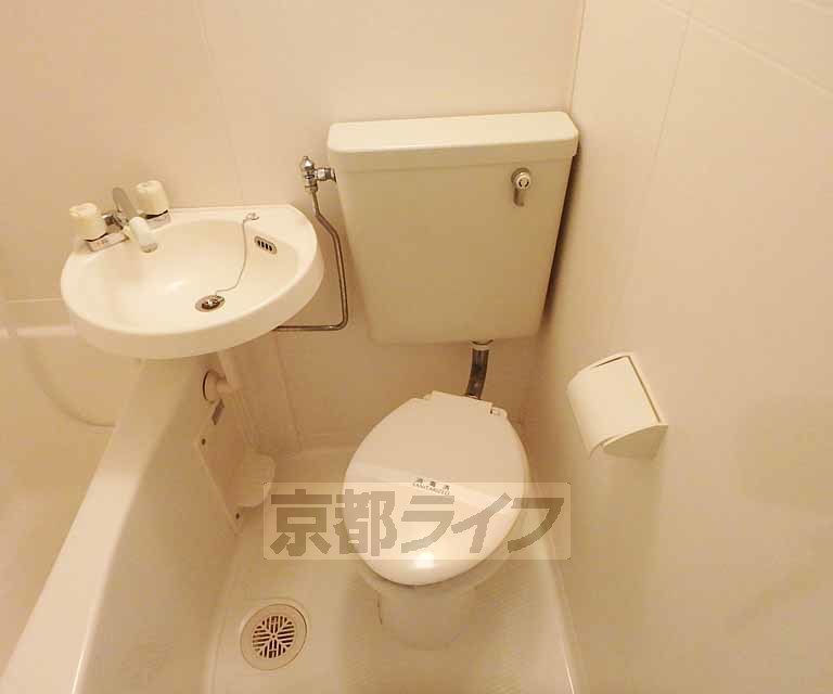 トイレ　機能的なユニットタイプです