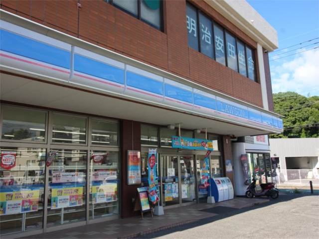 コンビニ　ローソン八幡光貞店（コンビニ）まで384m