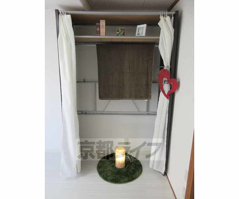 収納　便利な収納クローゼット付き。