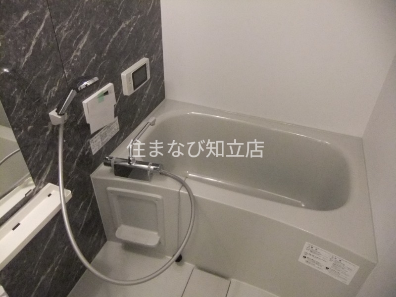 バス・シャワールーム　同型別部屋写真