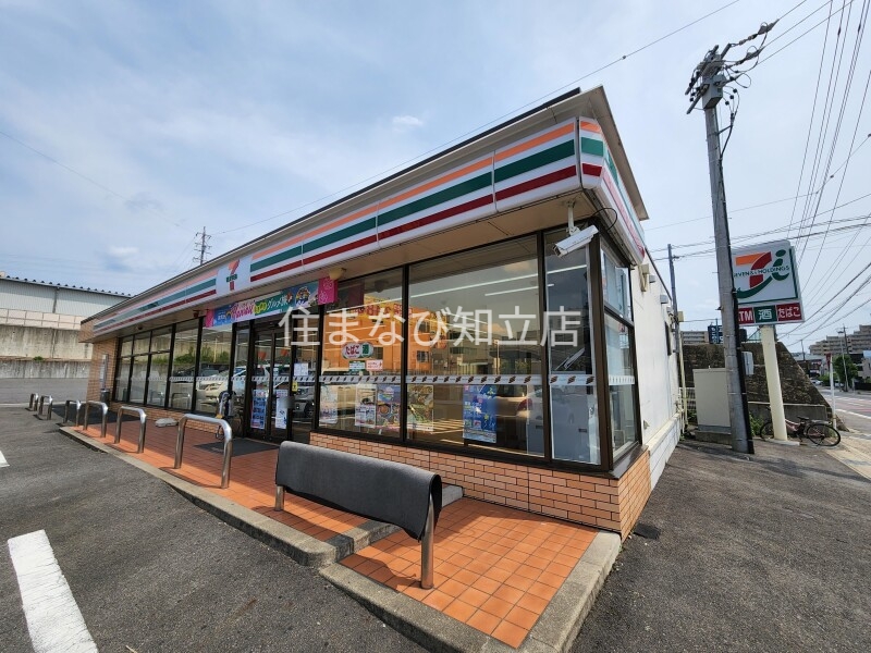 コンビニ　セブンイレブン豊田市寿町７丁目店（コンビニ）まで152m