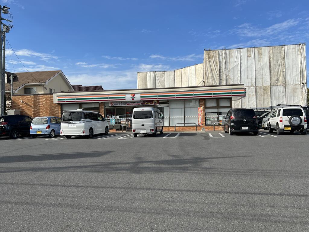 コンビニ　セブンイレブン前橋下小出2丁目店（コンビニ）まで287m
