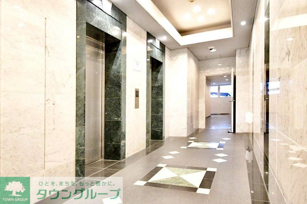 その他　エレベータ－3機