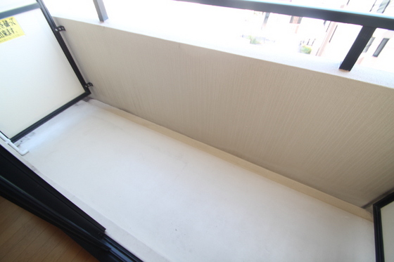 バルコニー　※別号室のお写真です