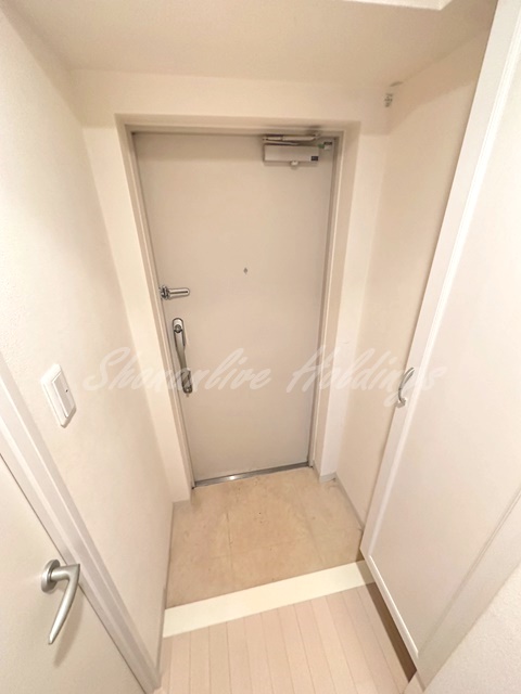 玄関　シューズボックスございます♪