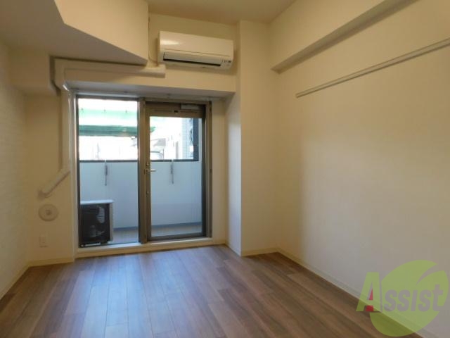 その他部屋・スペース　フローリング貼りの室内です