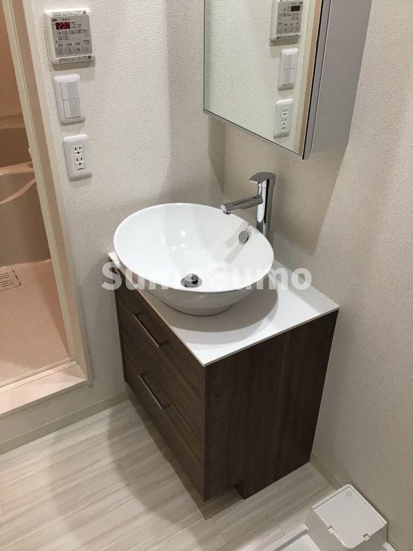 洗面設備　使いやすい洗面所です