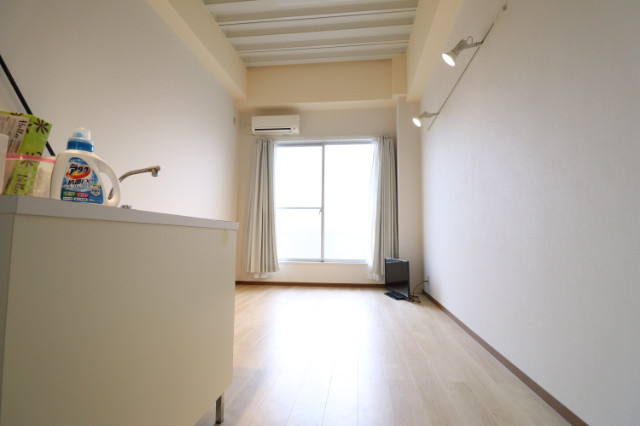 居室・リビング　８帖の広々居室！