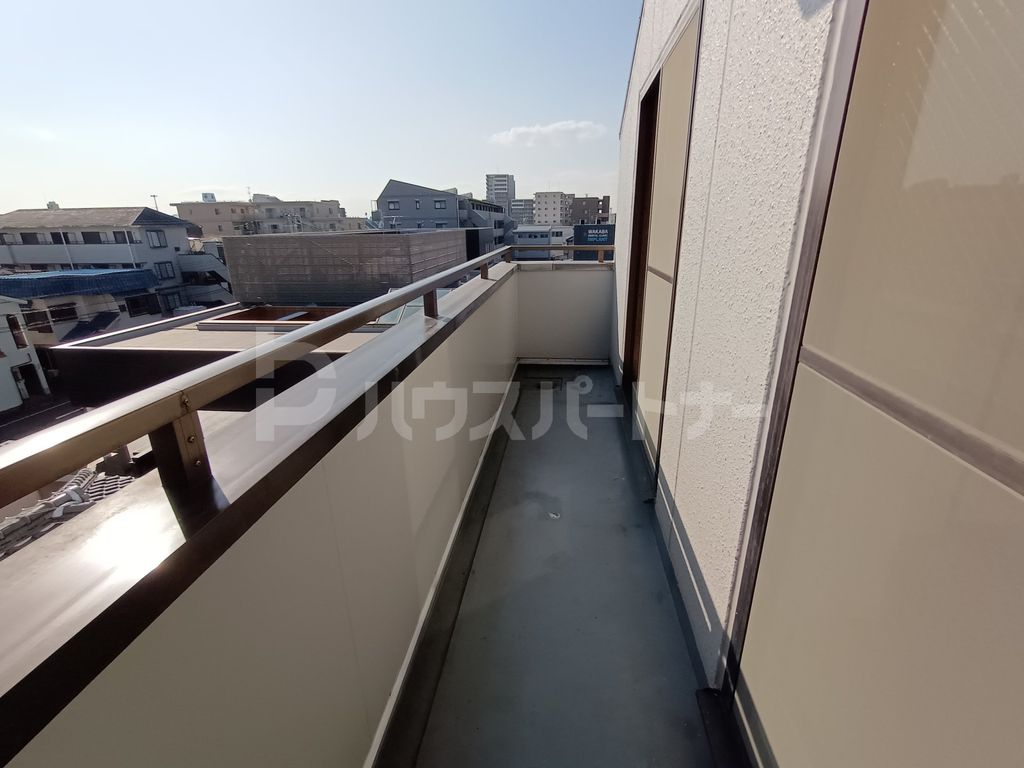 バルコニー　バルコニー