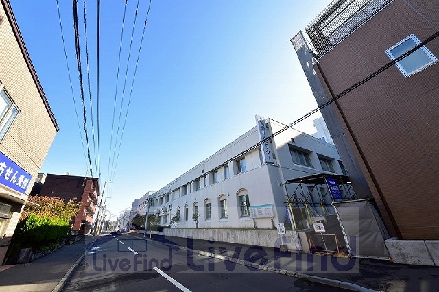 病院　独立行政法人国立病院機構北海道がんセンター（病院）まで518m