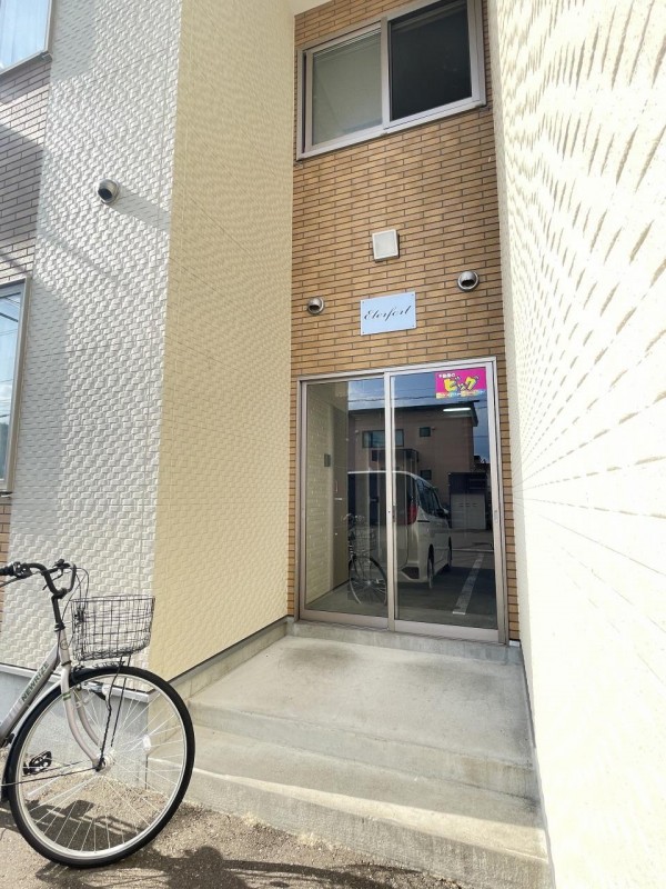 エントランス　エントランス