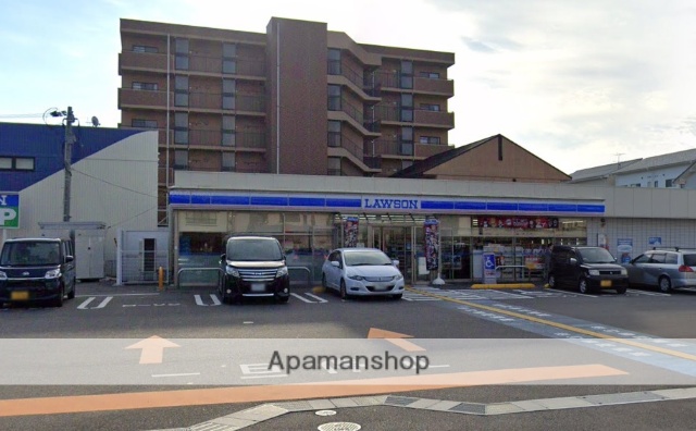 コンビニ　ローソン鳥取興南町店（コンビニ）まで265m