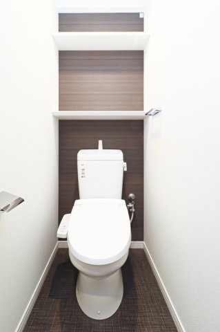 トイレ　別号室のものです。現状優先になります。