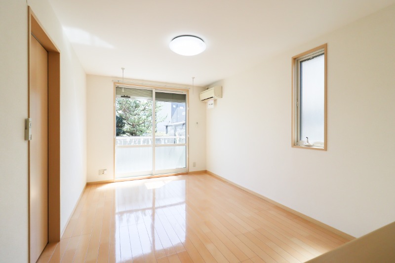 居室・リビング　図面と現状に相違がある場合には現状を優先