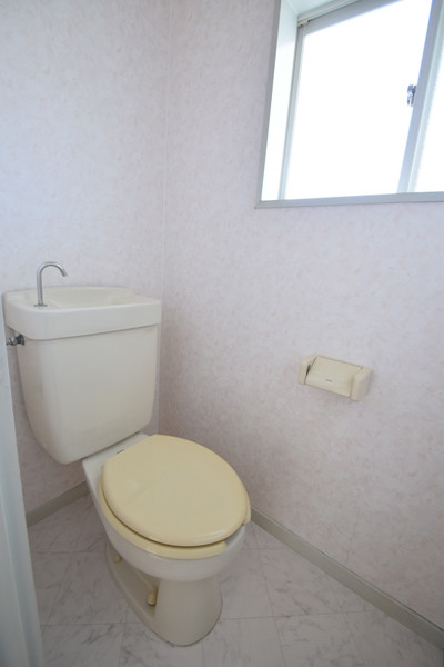 トイレ　※同室参考写真