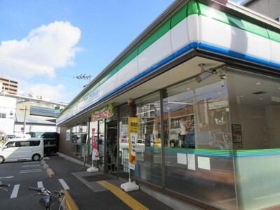 コンビニ　ファミリーマート御幣島二丁目北店（コンビニ）まで414m