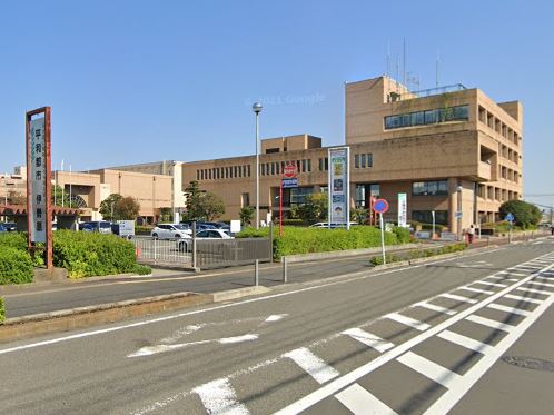 役所　伊勢原市役所（役所）まで522m