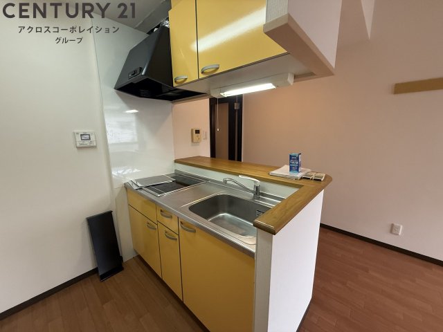 キッチン　2口IHコンロで火を使わず、料理初心者の方にもおすすめです！