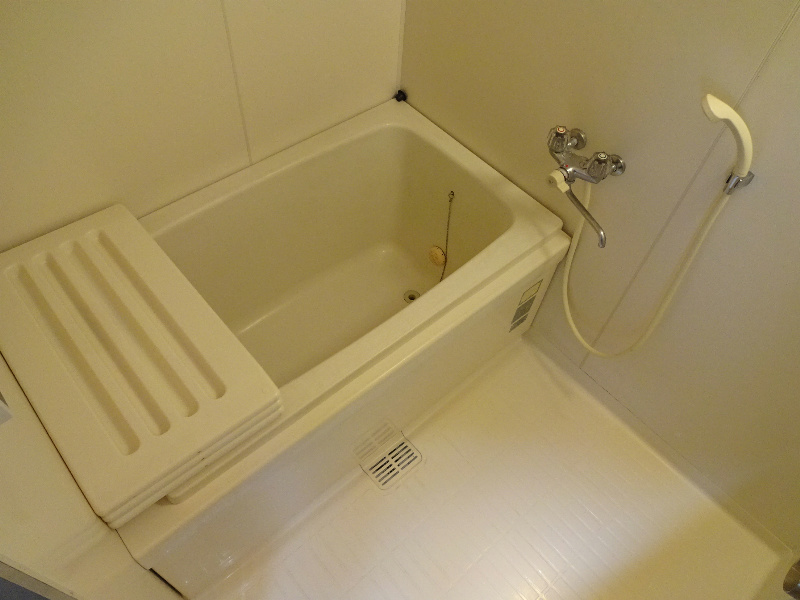 バス・シャワールーム　バス※他号室の参考写真となります。