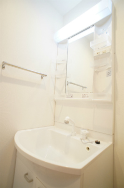 洗面設備　忙しい朝には欠かせない洗面所です