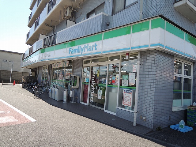 コンビニ　ファミリーマート「かさいゴム通り店」（コンビニ）まで298m