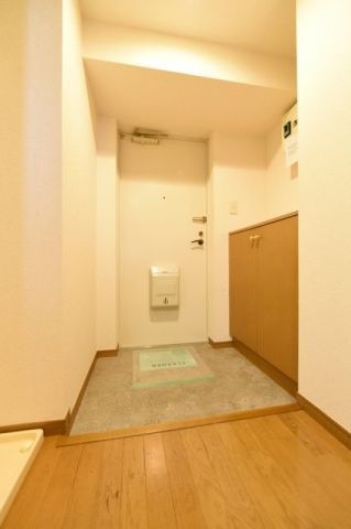 玄関　（別タイプ参考写真）ステージファースト目白第２　豊島区雑司が