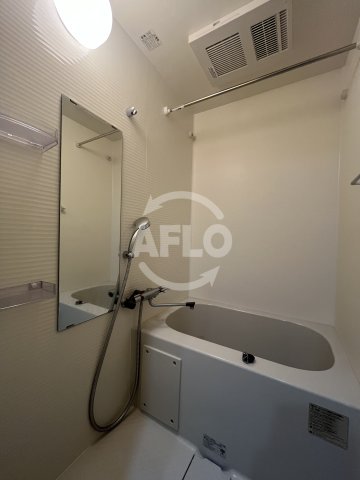 バス・シャワールーム　グランドロアール上新庄　浴室