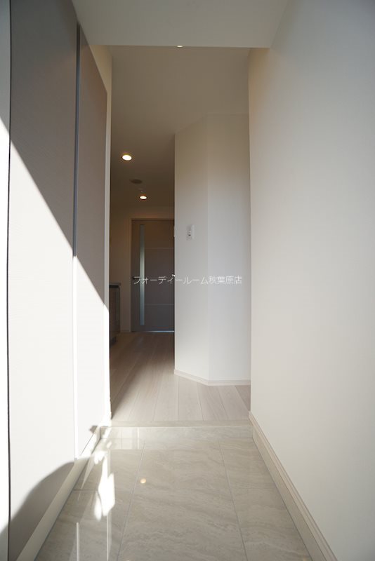 玄関　★《見学予約受付中》ネット無料・分譲賃貸マンション★