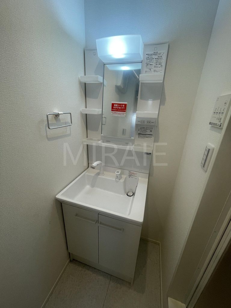 洗面設備　同シリーズ施工画像