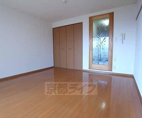 居室・リビング　広々とした部屋です。