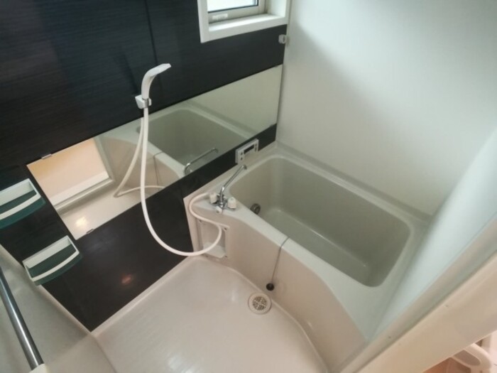 バス・シャワールーム　換気暖房乾燥機付浴室