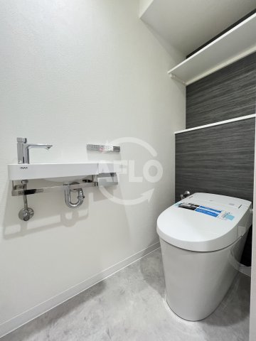 トイレ　グランドファースト大阪福島　トイレ