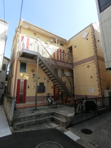 建物外観　2019年完成のロフト付き♪