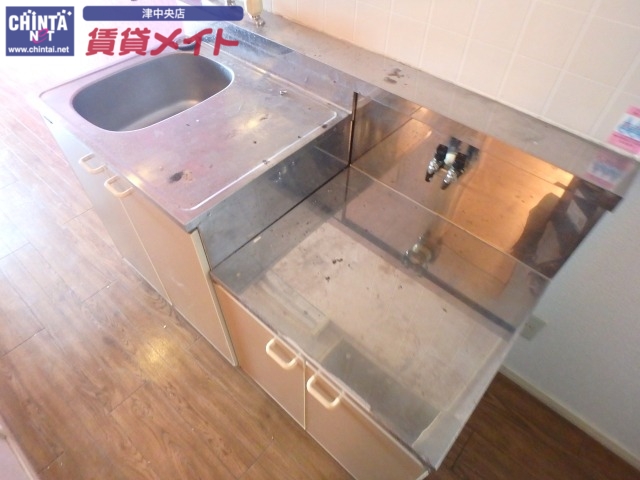 キッチン　同型参考写真