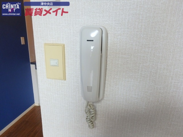 セキュリティ　同型参考写真