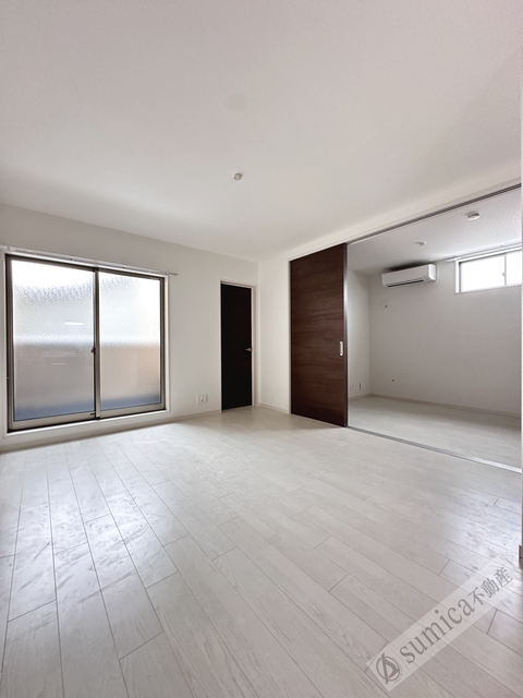 バルコニー　角部屋で風通し日当たり◎