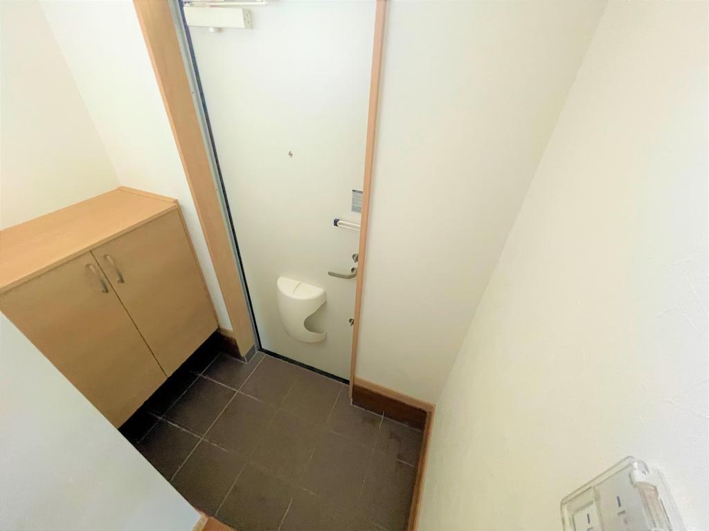 玄関　※同タイプのお部屋の写真です。