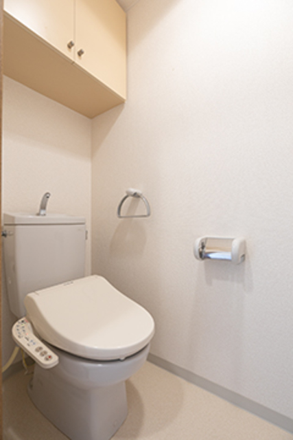 トイレ　※写真は同タイプ住戸です。
