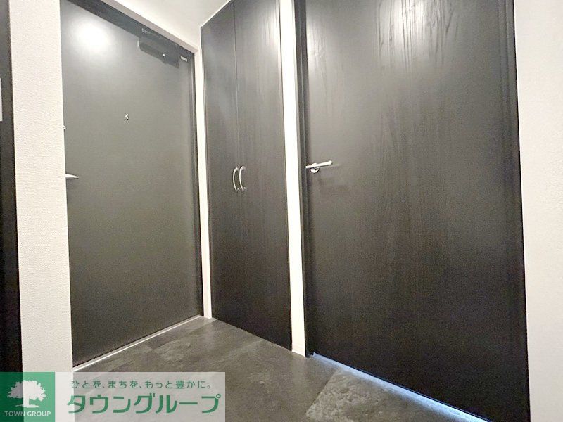 玄関　お部屋探しは株式会社　タウンハウジング　までお気軽にお問合…
