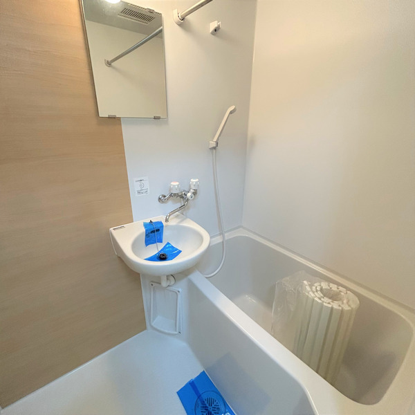 バス・シャワールーム　清潔感のある浴室♪