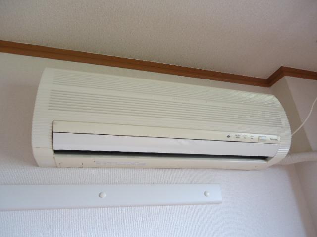 その他設備　エアコン（２台付）