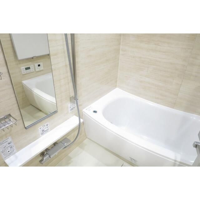 バス・シャワールーム　※別部屋参考写真