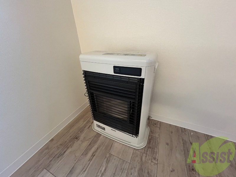 その他　灯油暖房が設置されているので冬場も快適です！