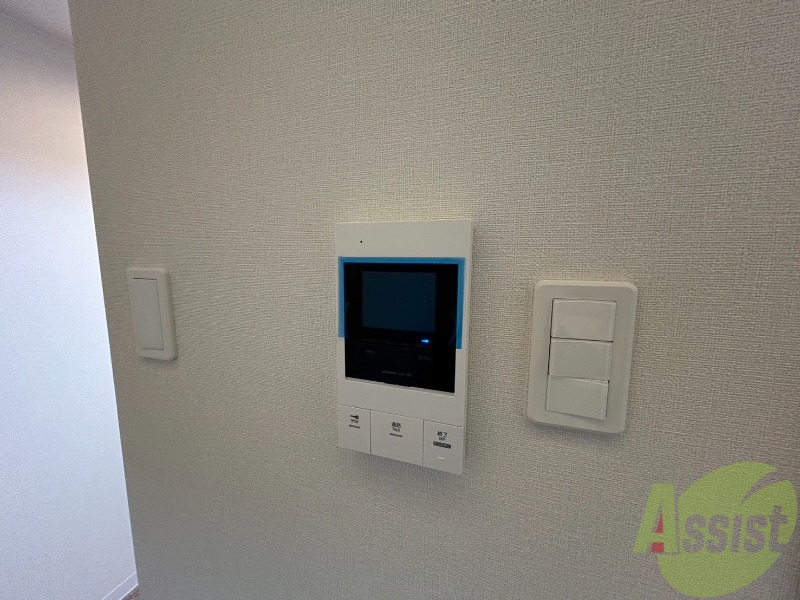 セキュリティ　モニタ付インターホンです。セキュリティ面も安心ですね！