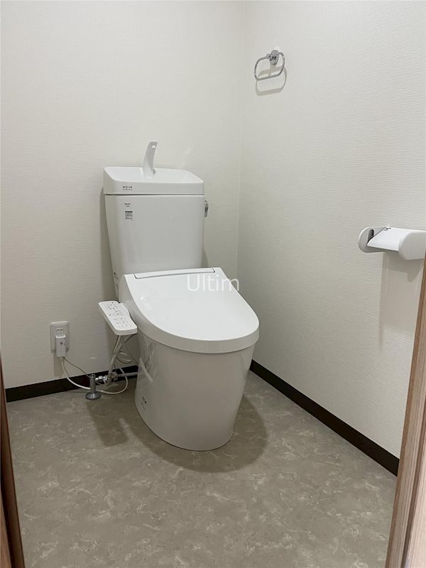 トイレ　※同タイプの他のお部屋です